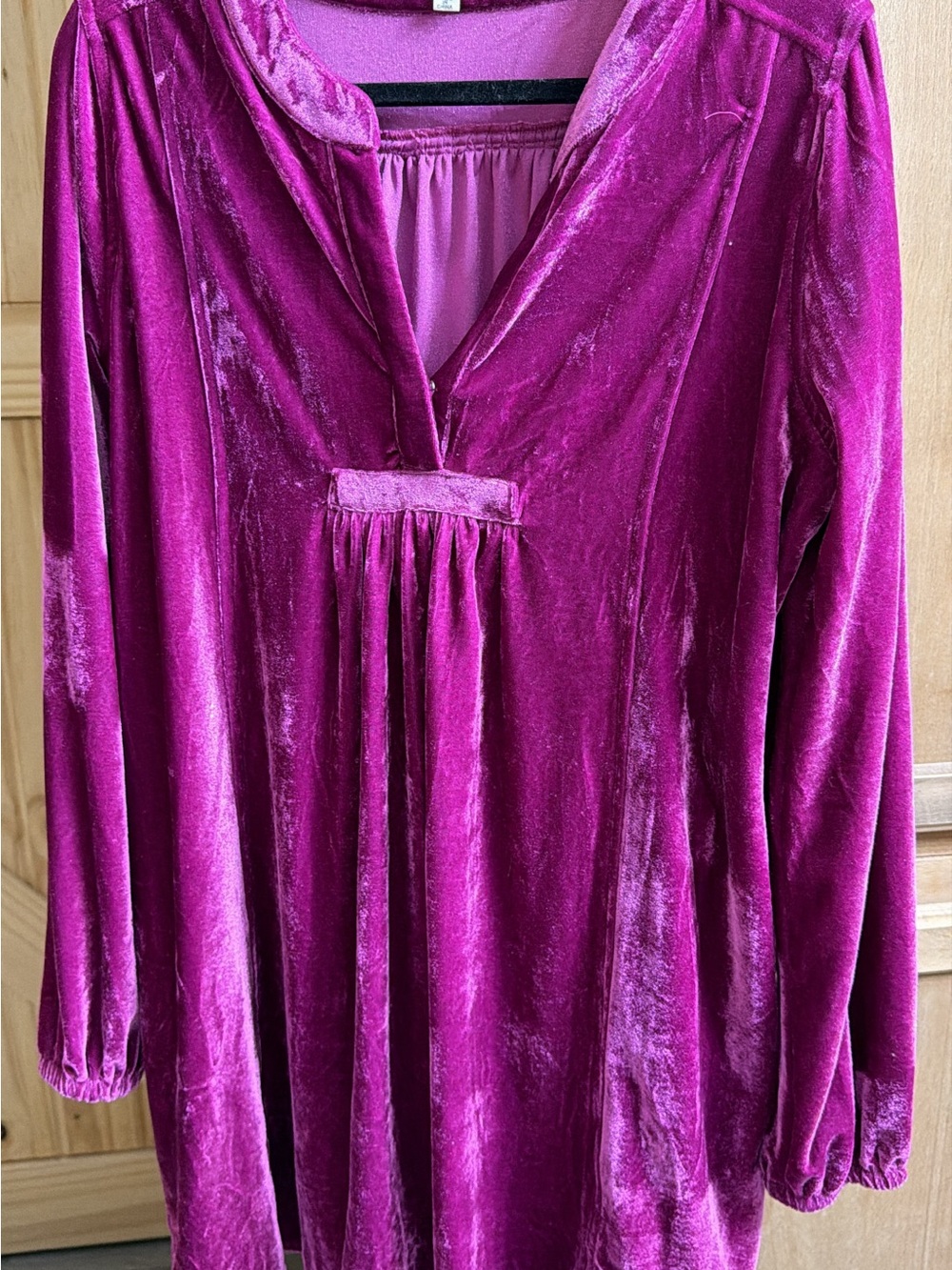 easel Velvet V-Neck Long Sleeve Tunic - Magenta